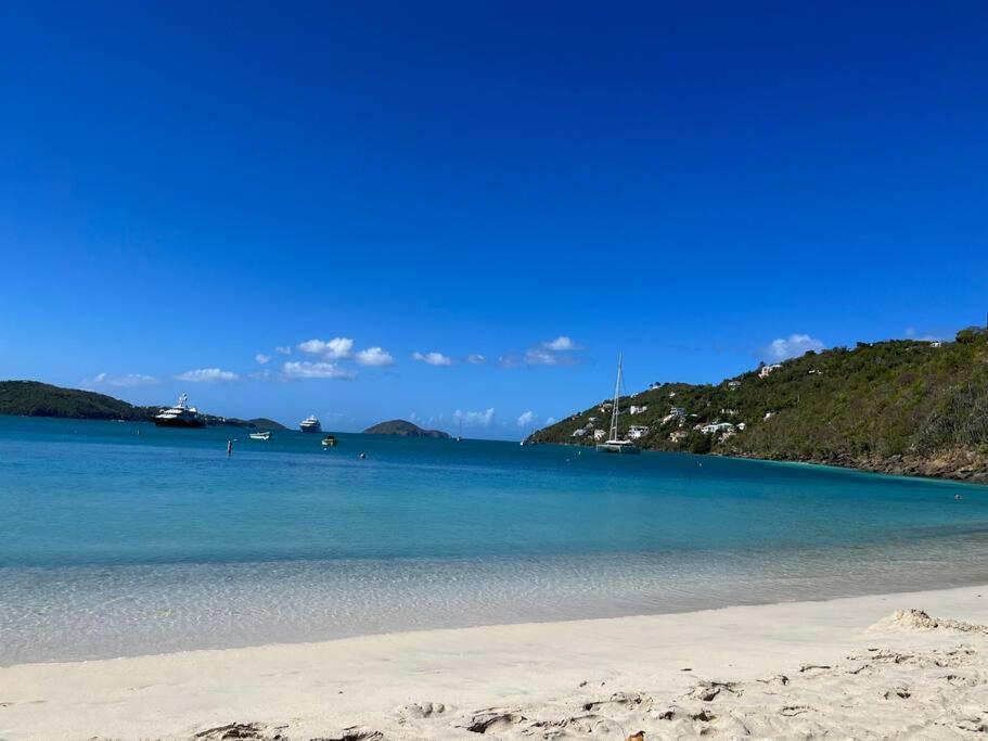 Contant Mid-Century: Caribbean Styleアパートメント エクステリア 写真